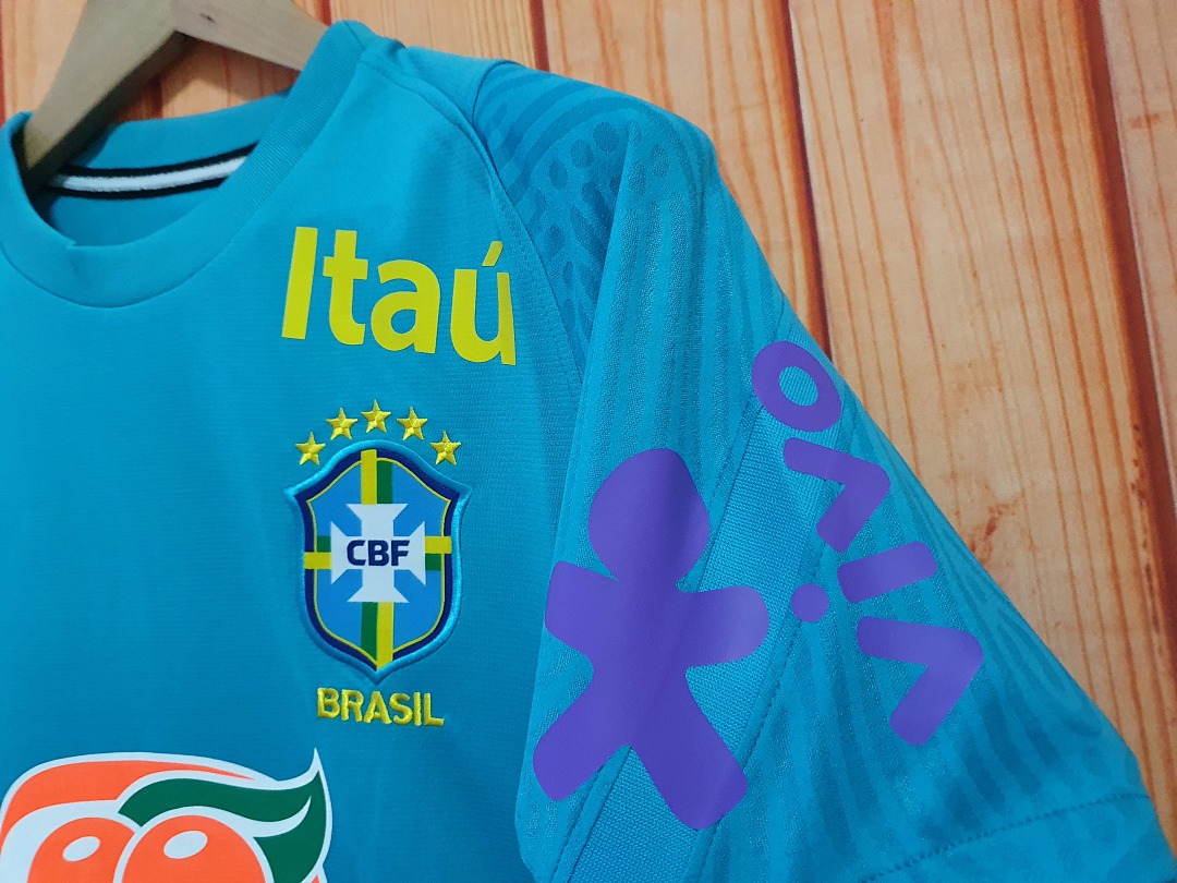 21_22 Brazil training suit light blue