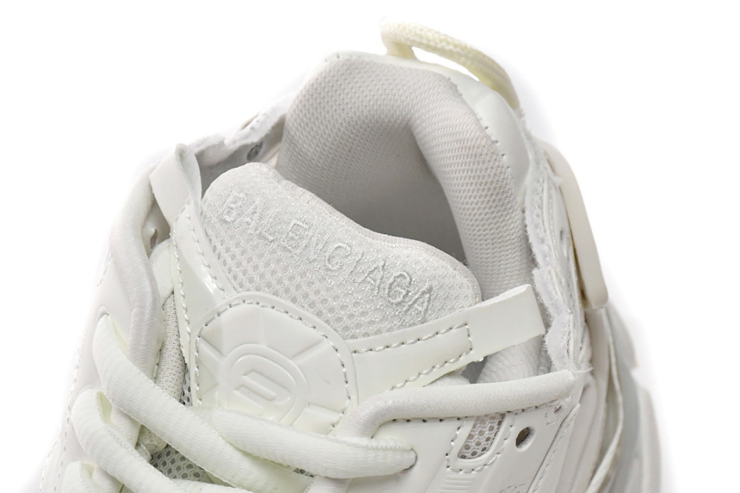 Balenciaga Runner Luminous Color