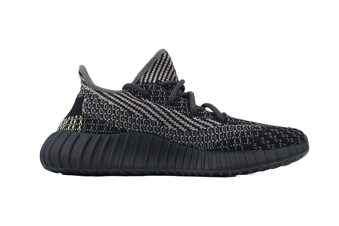  adidas Yeezy Boost 350 V2 FX4145