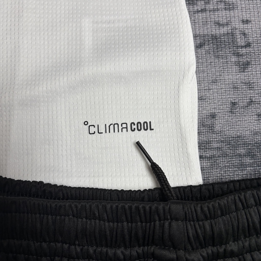 Kids long-sleeved 2026 Germany home jersey, sizes 16-28