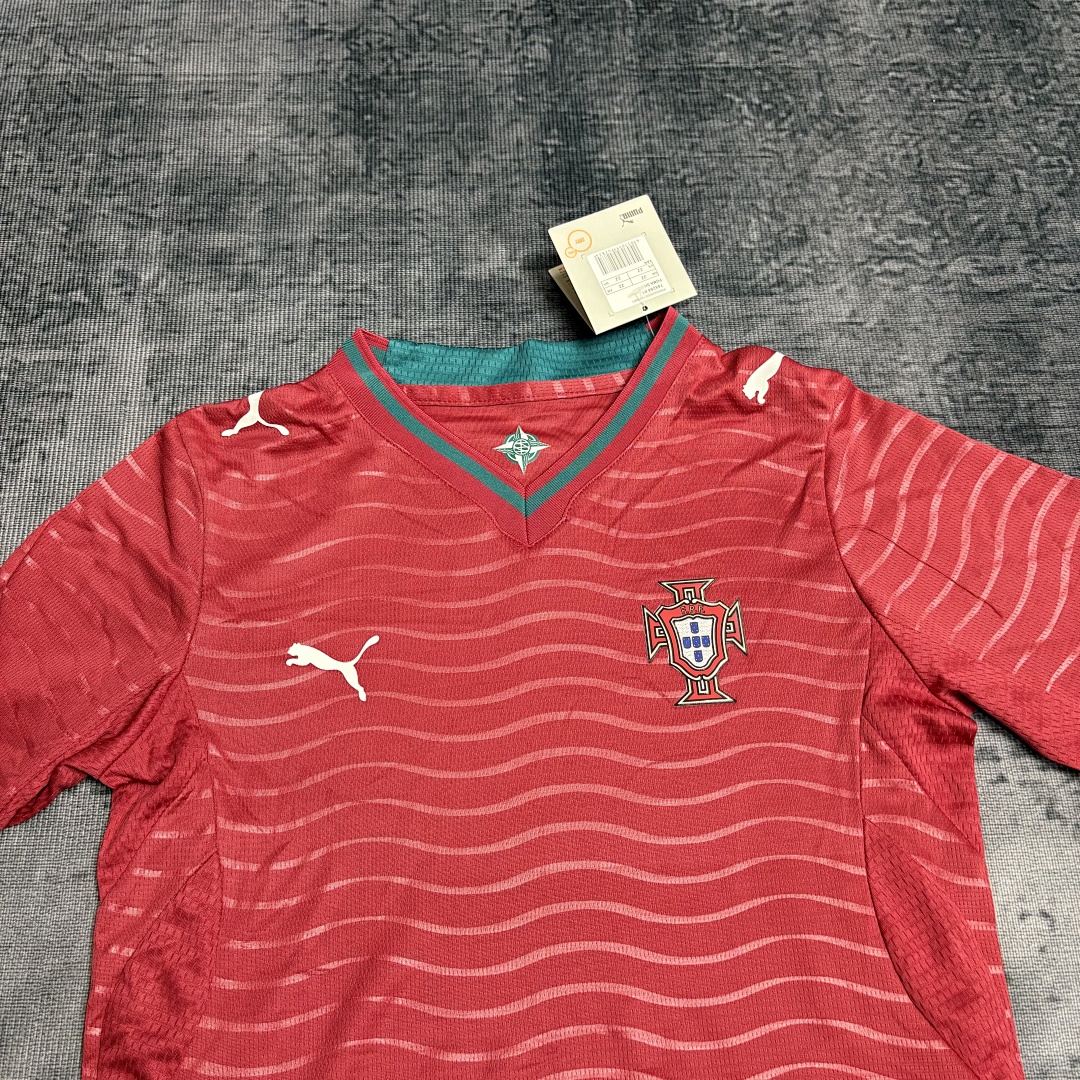 Kids long-sleeved 2026 Portugal home jersey, Men's Size