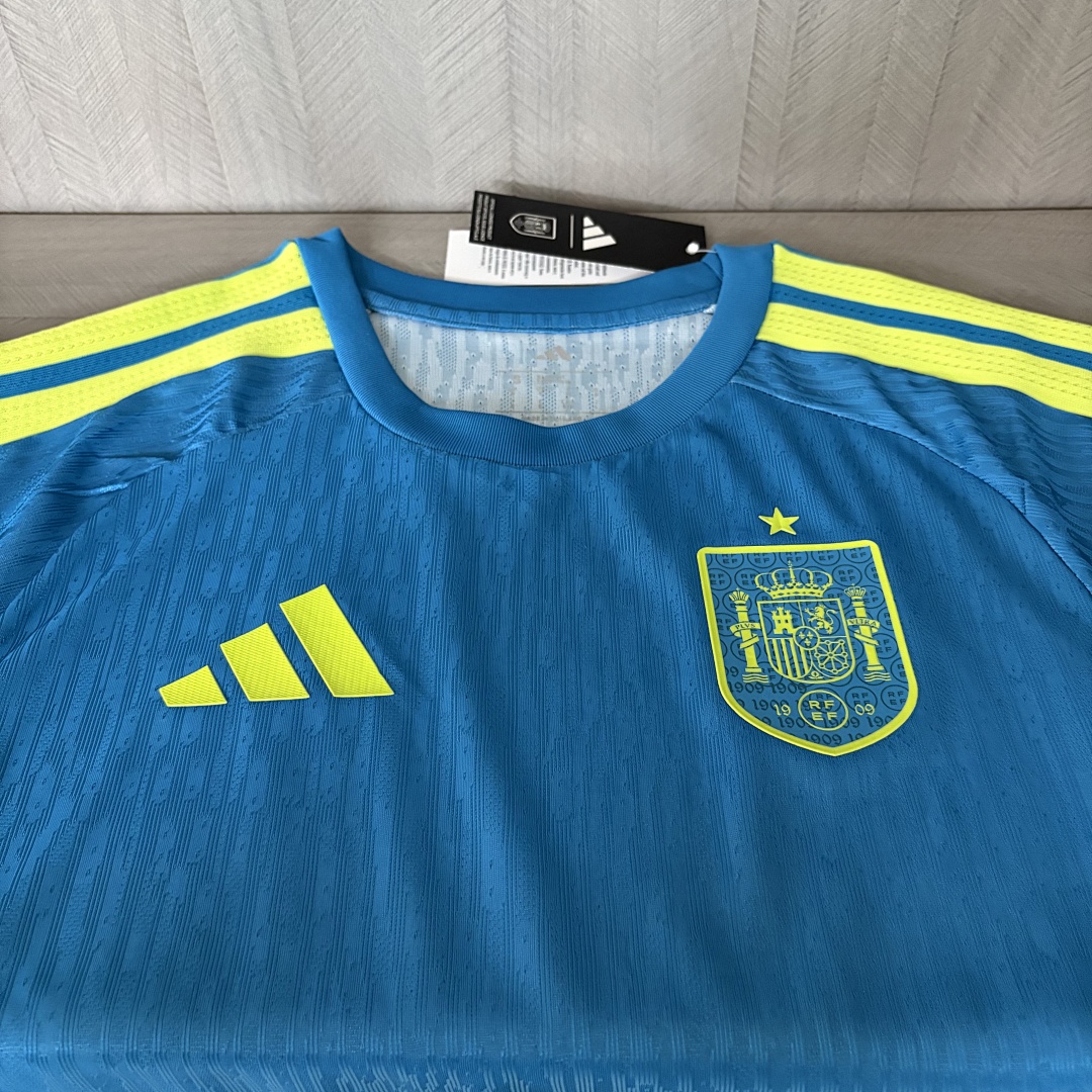 Player version 2026 Spain training uniform Men's Size