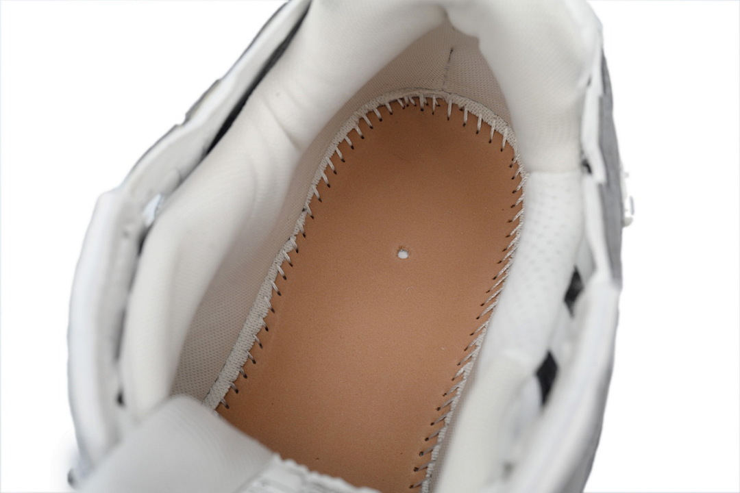 Balenciaga Runner White Black Gray W3RB2 9012 