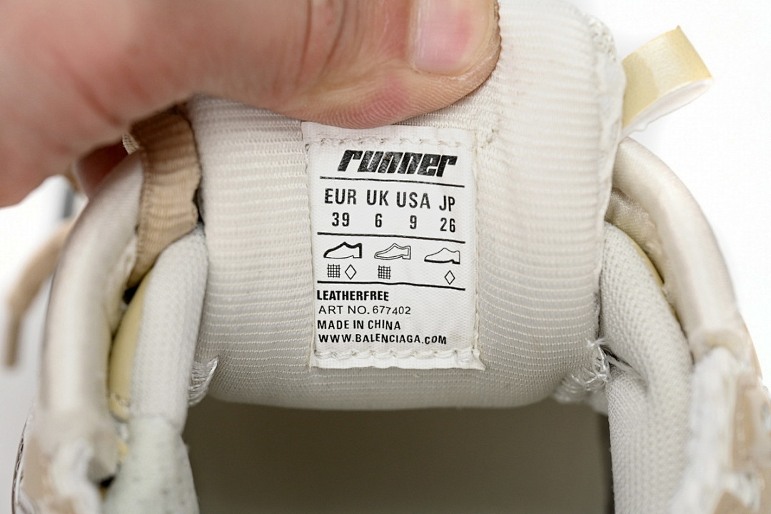 Balenciaga Runner Rice Pla Tinum W3RB3 9891 