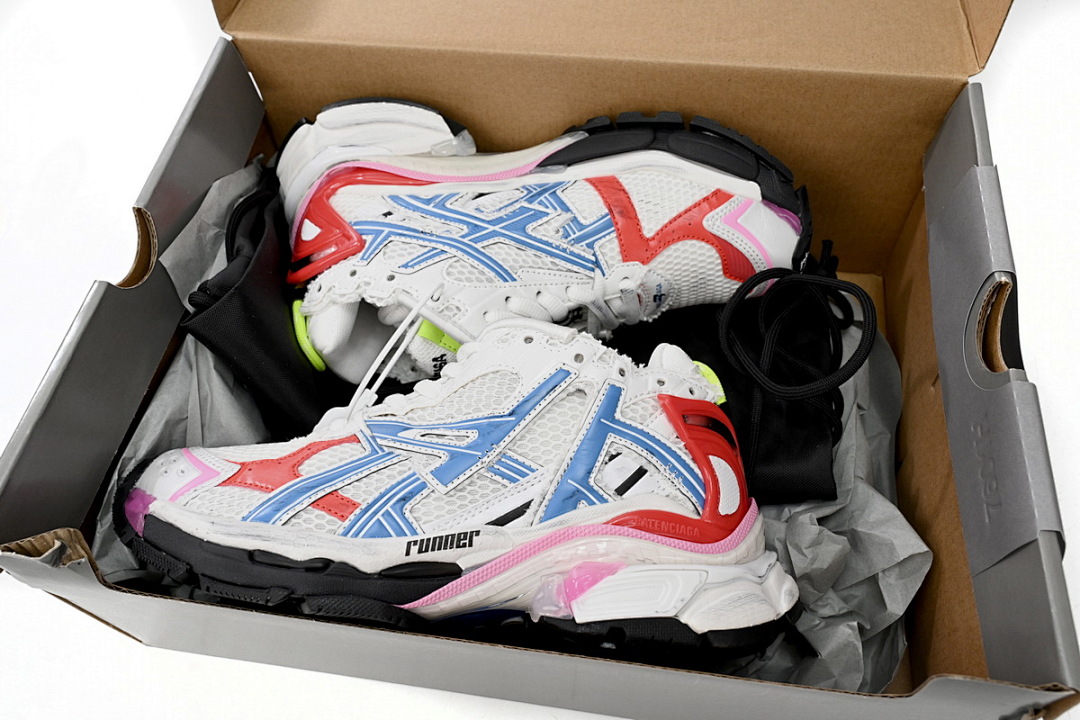  Balenciaga Runner White Blue Red W3RB6 9645