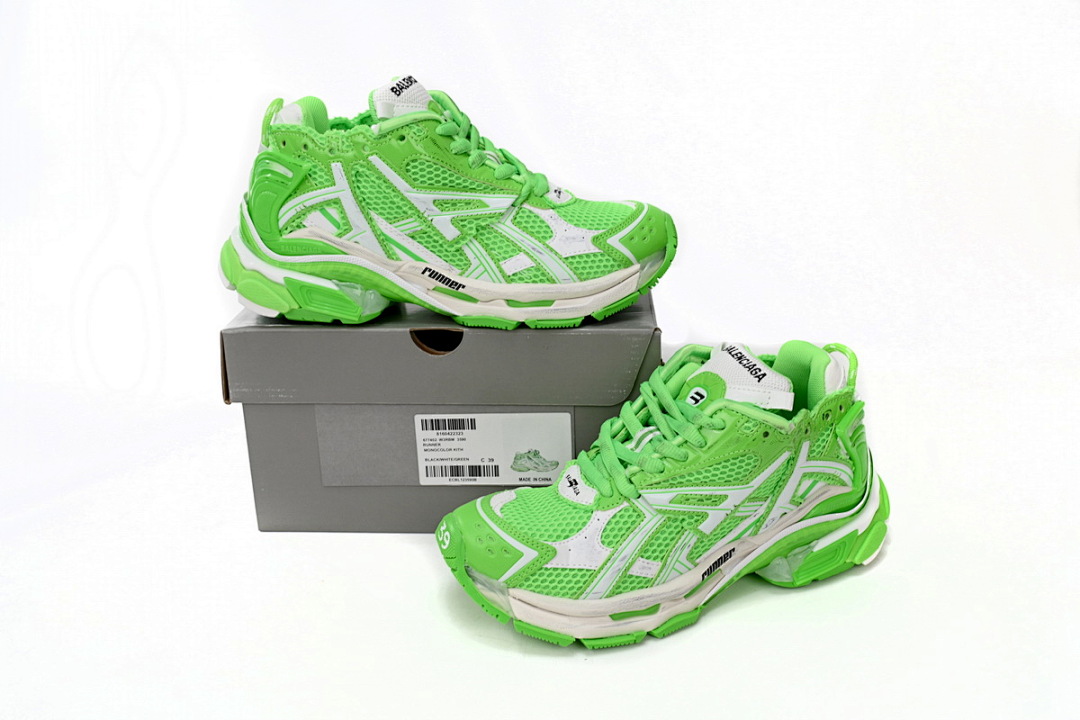 Balenciaga Runner White Green W3RBM 3590 