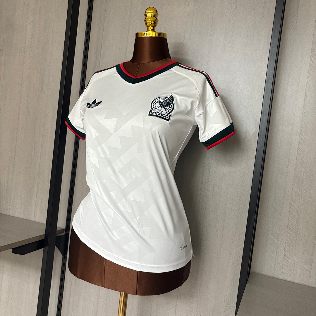 Women's 2026 Mexico Away Jersey Women's Size