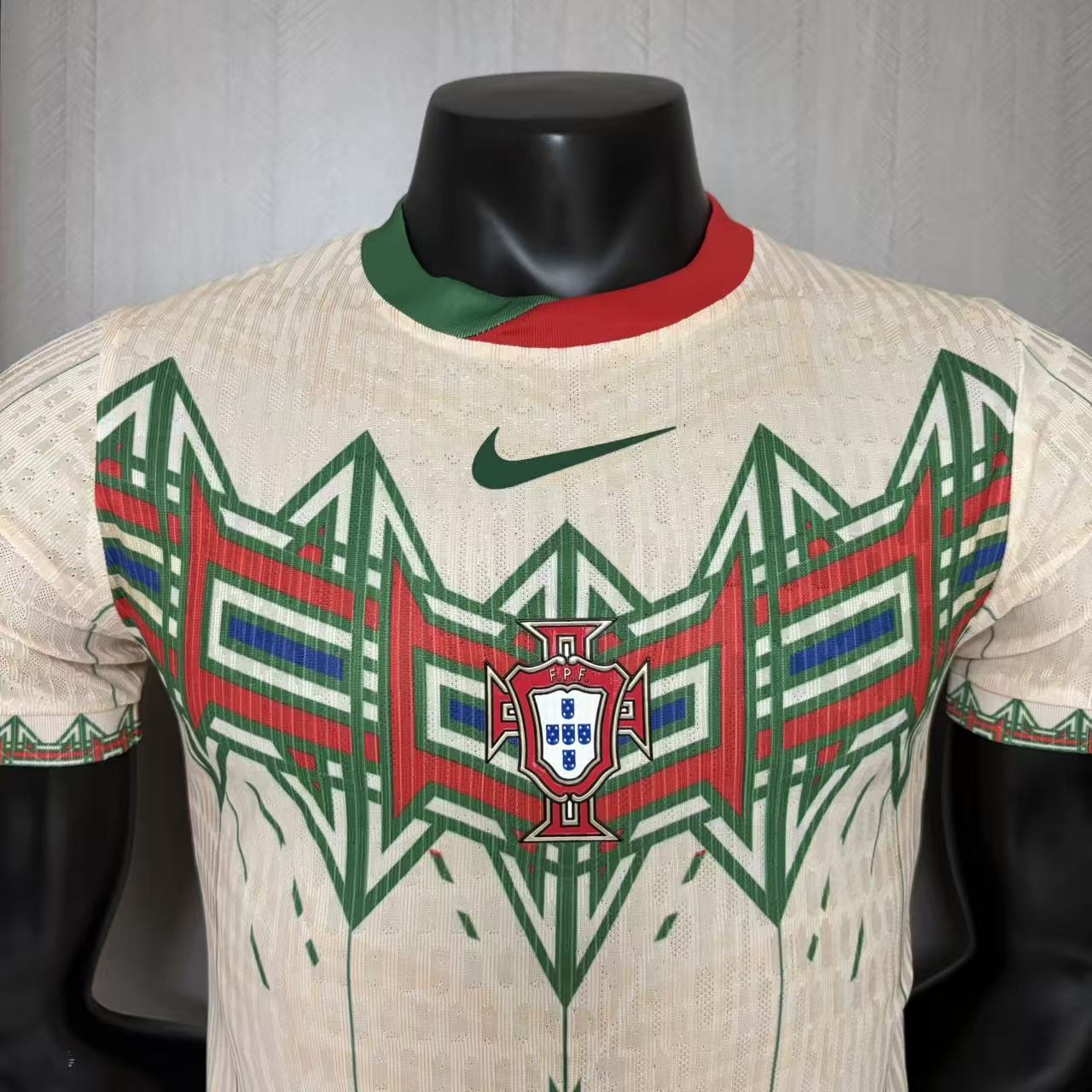 2026 Player Version Portugal Bege Jersey
