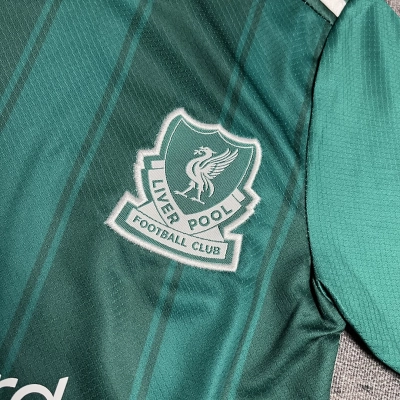 Kids 2026 Liverpool Green Away Jersey Set White Shorts 02