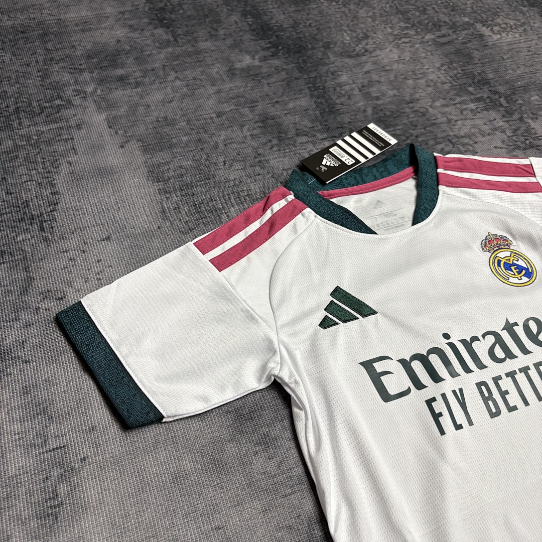 Kids 2026_27 Real Madrid Home Jersey, Sizes 16-28