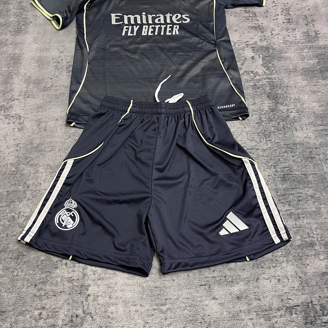 Kids' 2025_26 Real Madrid away jersey size 16-28