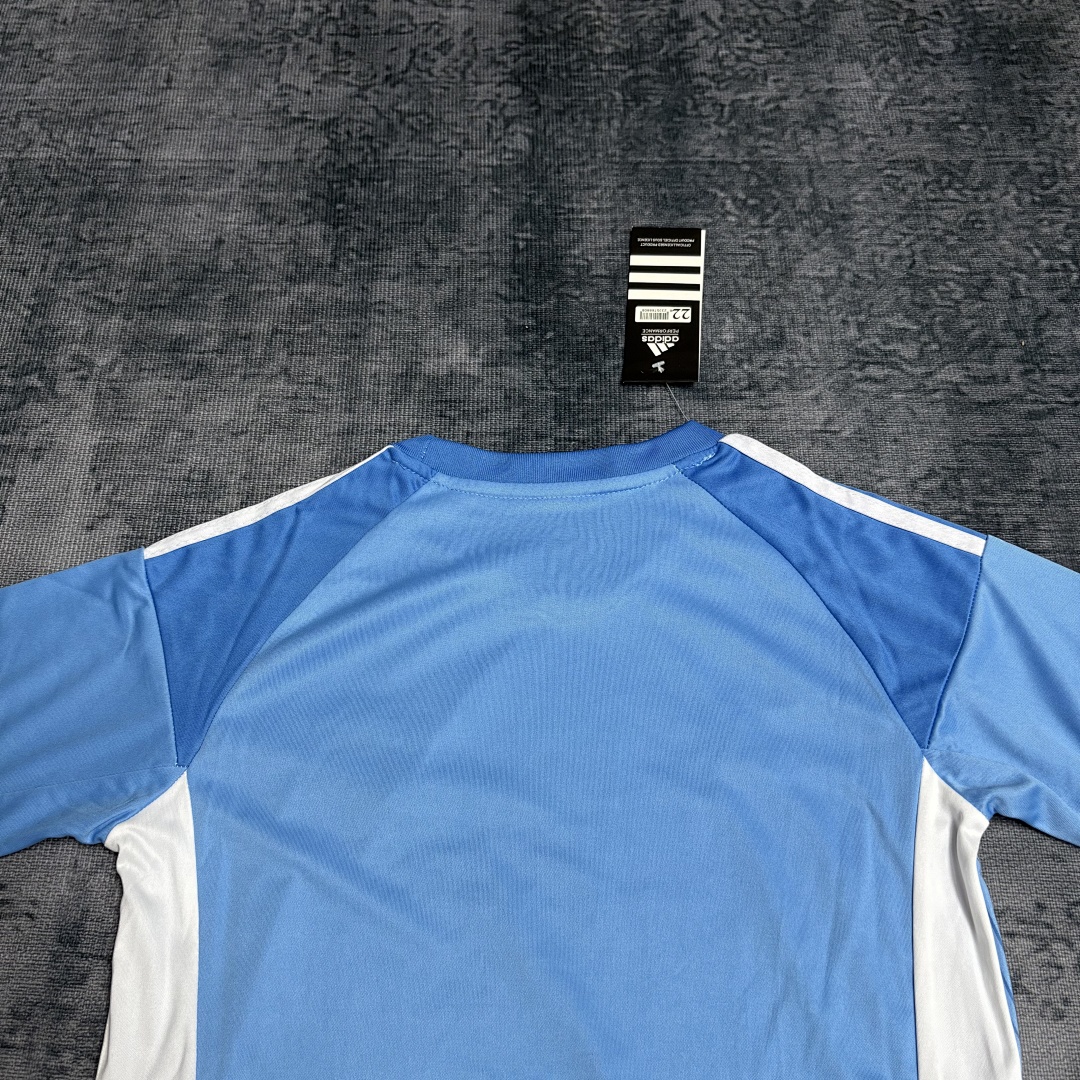 Kids' 2025_26 Real Madrid Blue Goalkeeper Jersey, Sizes 16-28