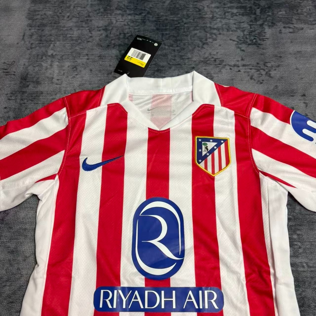 Kids 2025/26 Atletico Madrid Home Jersey 16-28