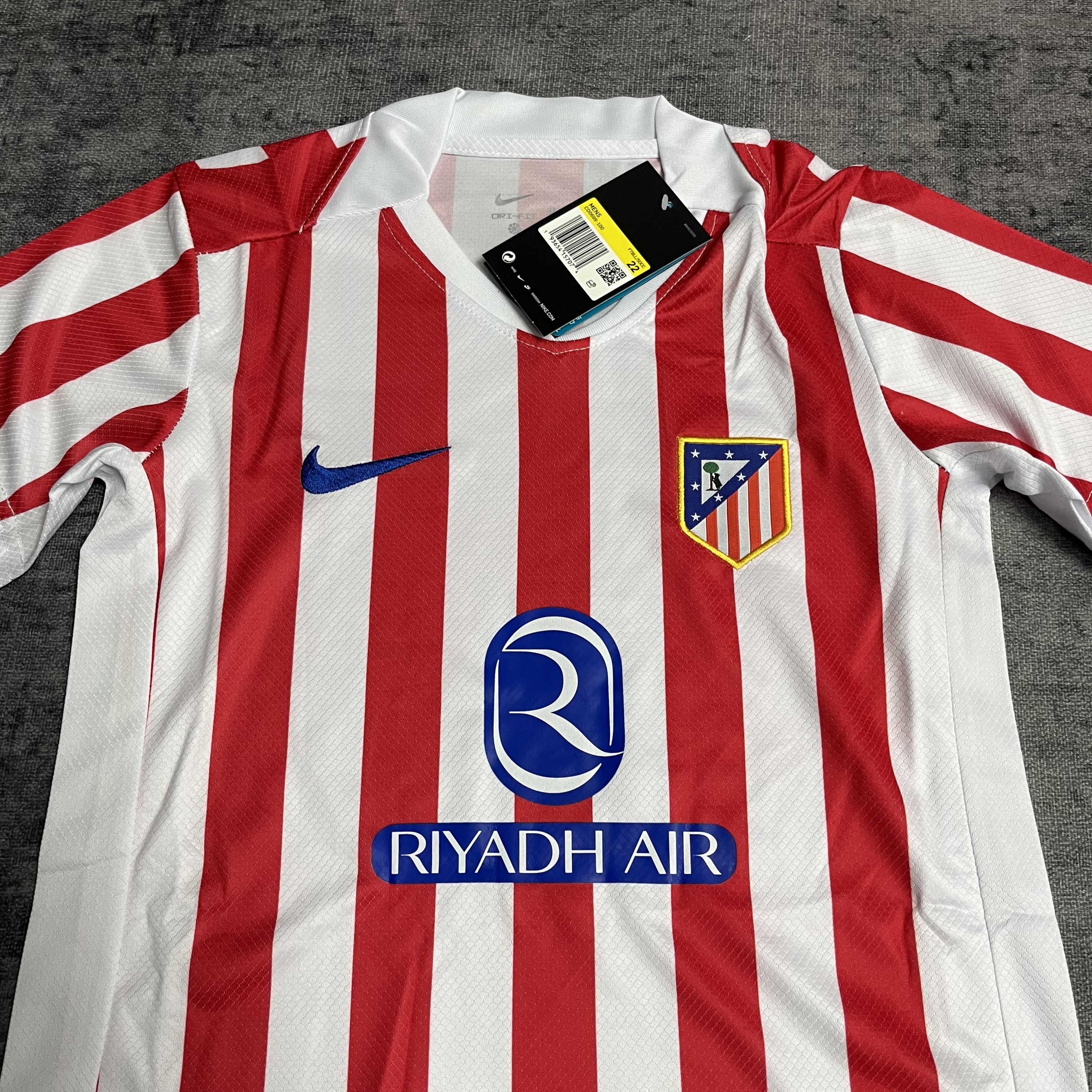 Children's clothing 2025/26 Atletico Madrid home jersey size 16-28