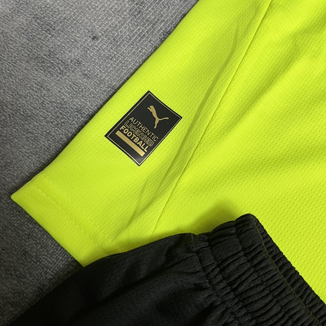 Children's clothing 2025_26 Dortmund fluorescent green jersey size 16-28