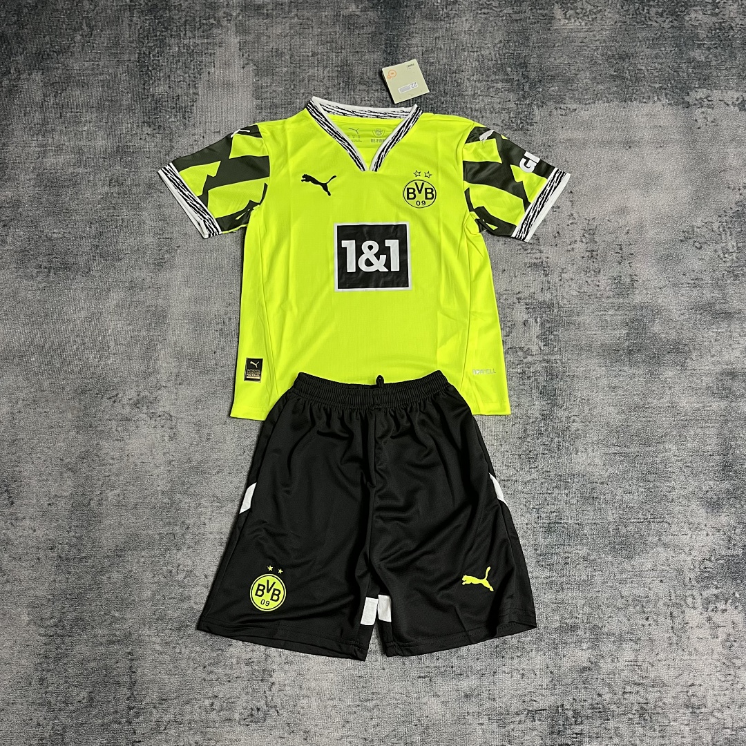 Children's clothing 2025_26 Dortmund fluorescent green jersey size 16-28