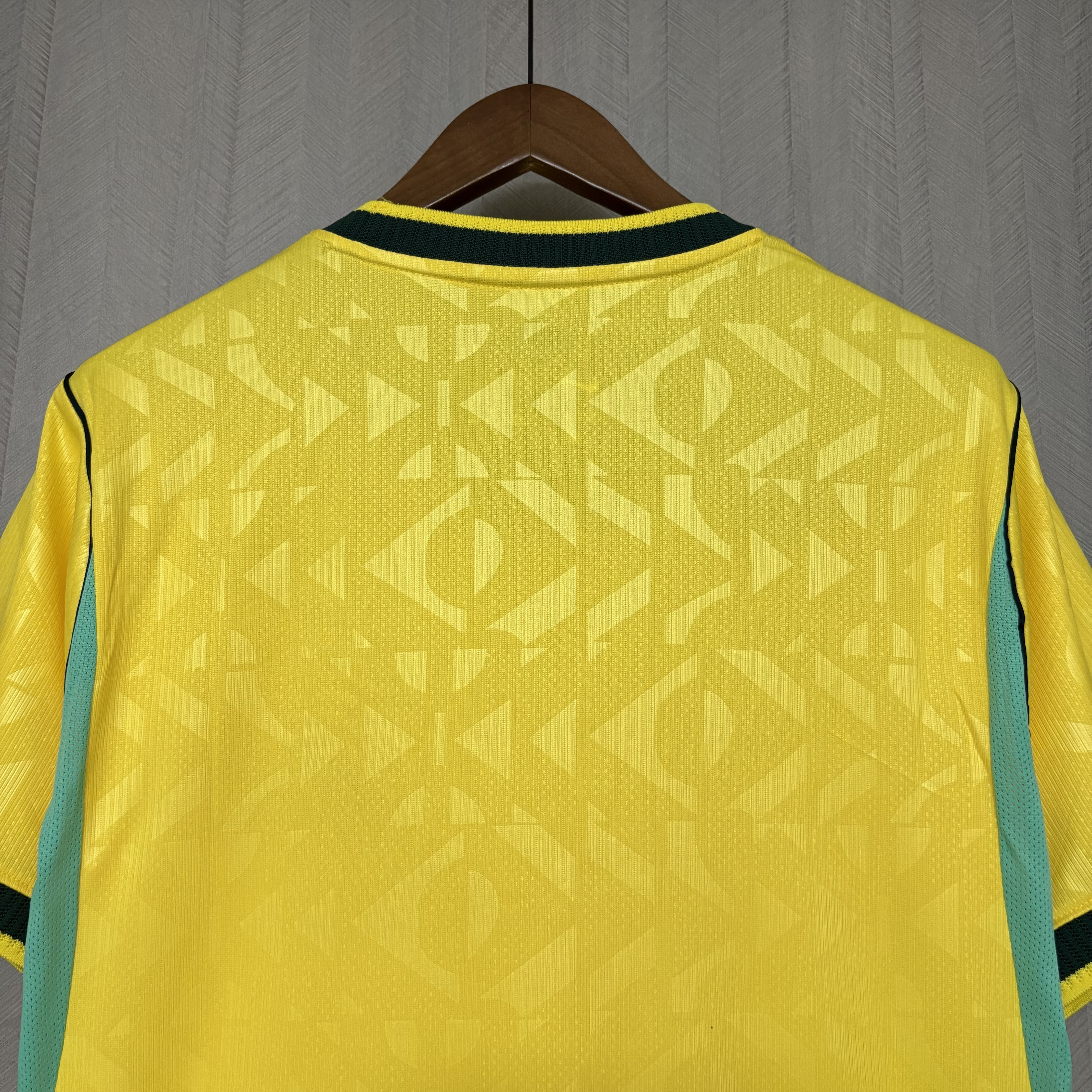 Maillot jaune « concept » de la Coupe du monde 2026 au Brésil 