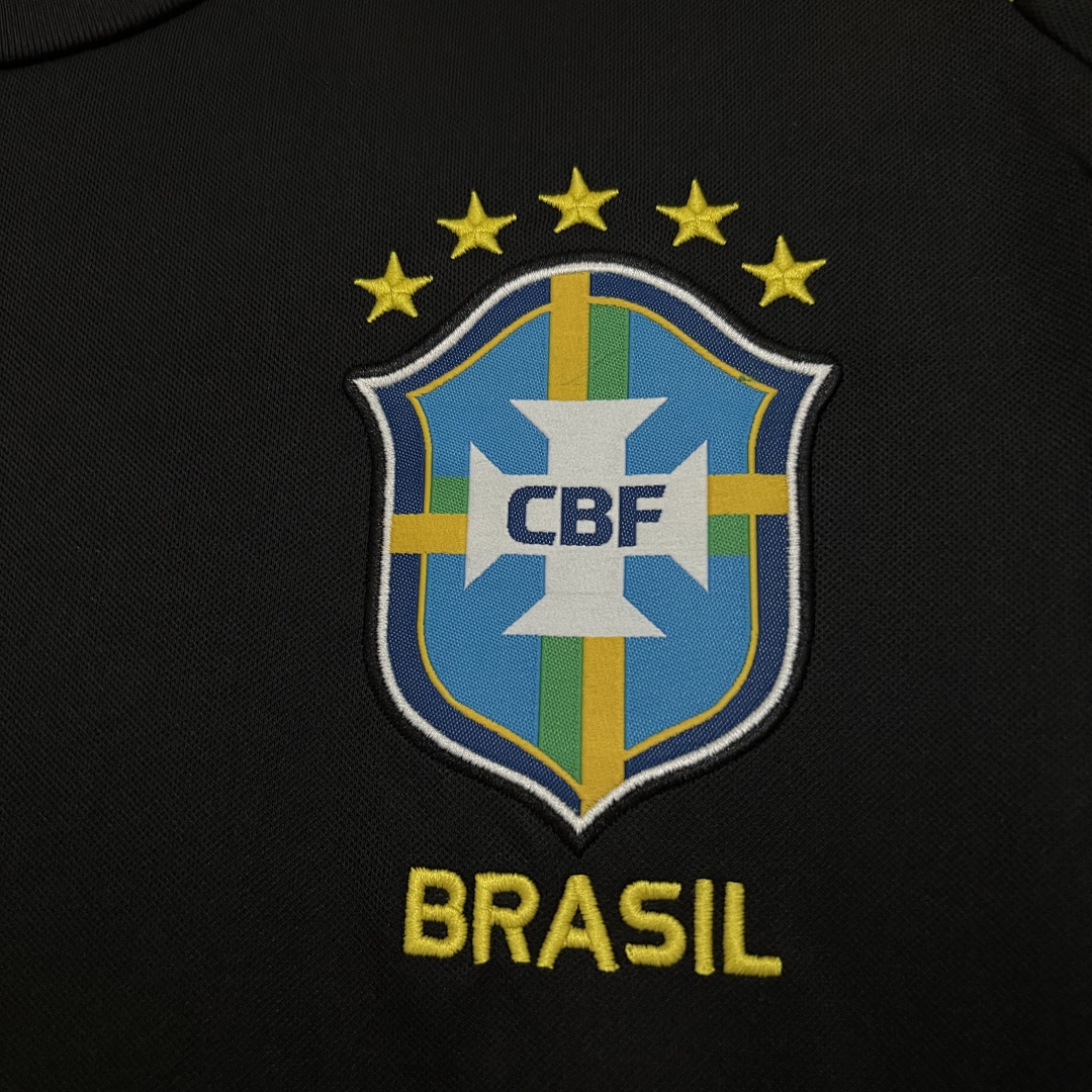 Equipación de entrenamiento de la Copa del Mundo de 2026 en Brasil. Camiseta negra. Talla para hombre