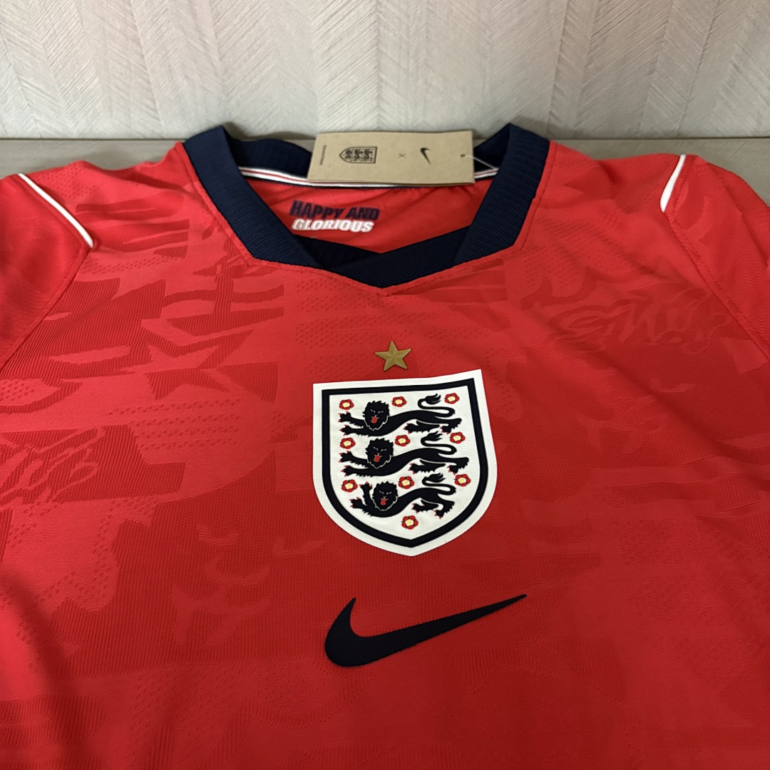 2026 World Cup Player Edition  England Away Jersey Mens Size