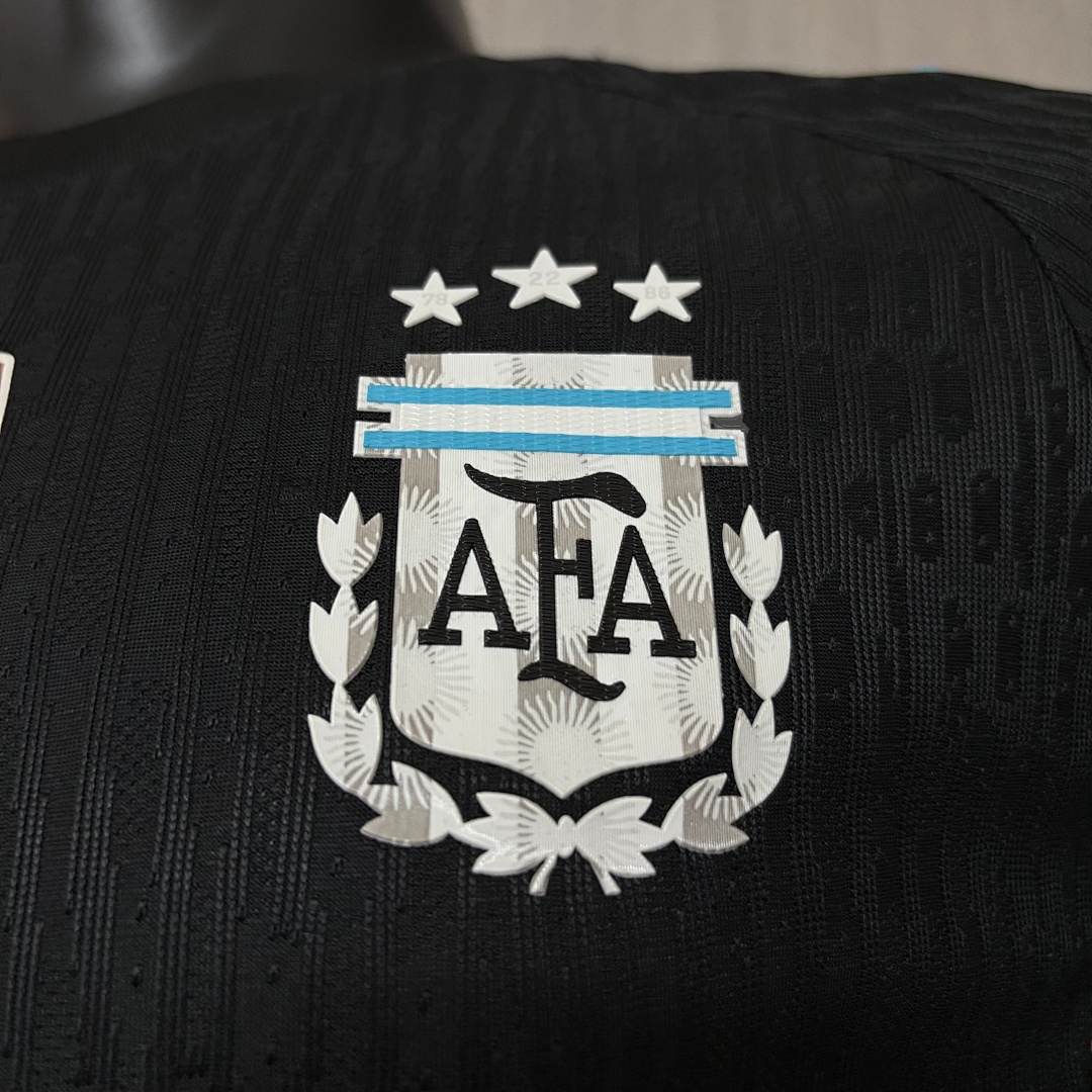 2026 World Cup Player Edition Argentina Goalkeeper Black Jersey  Mens Size