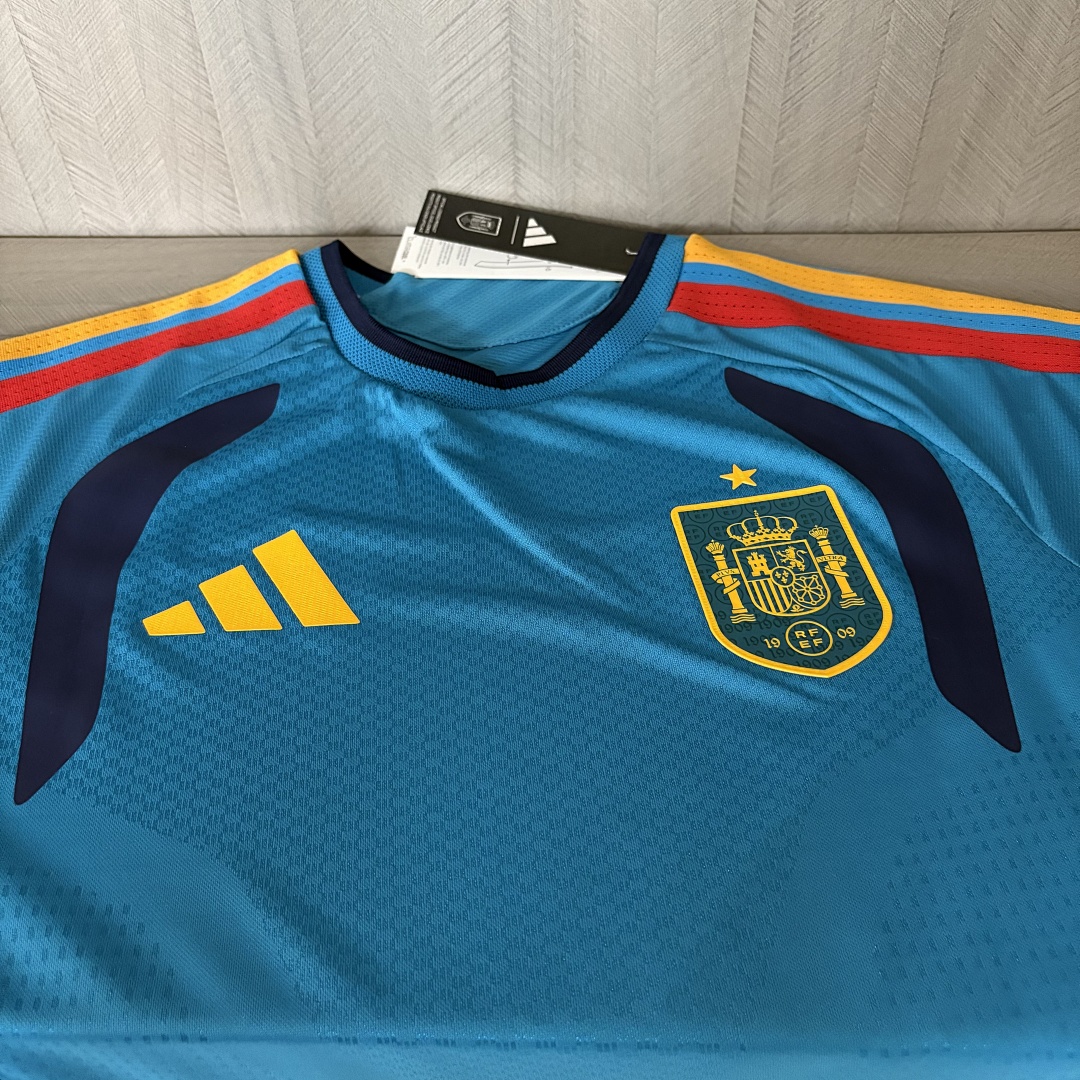 2026 World Cup Player version 2026 Spain Training Jersey Childrens Size