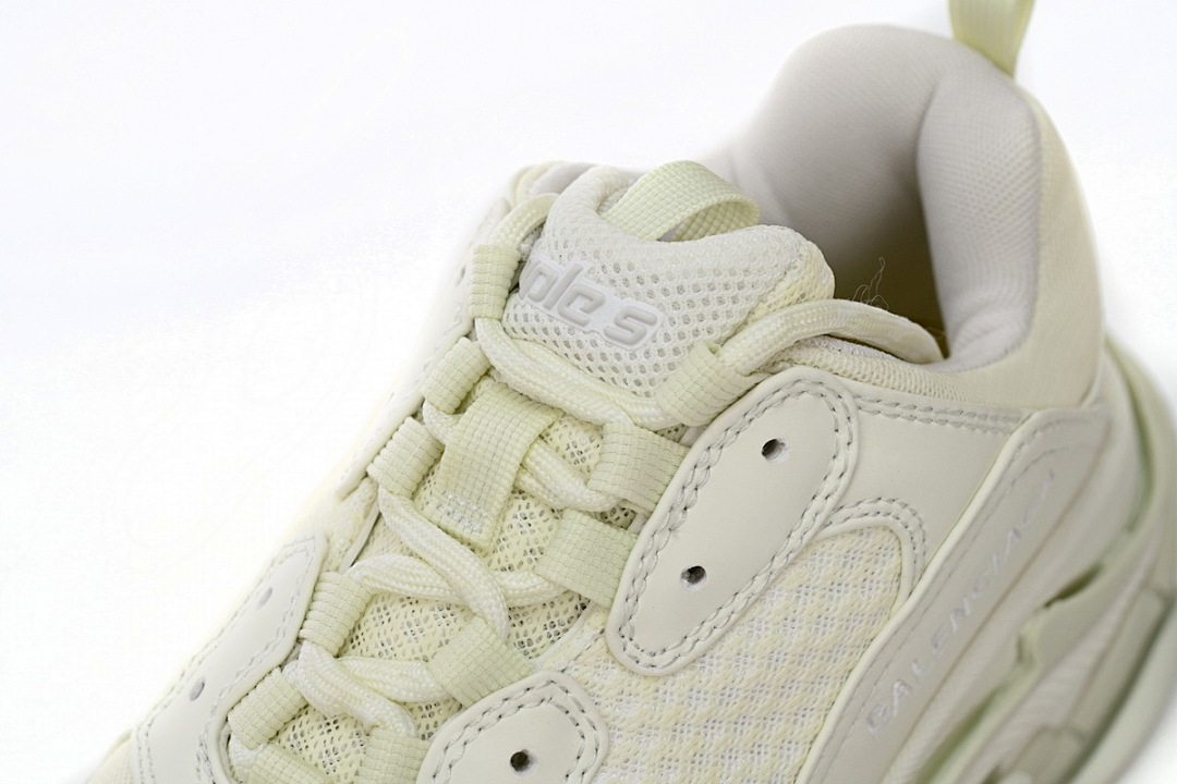  Balenciaga Triple Noctilu Cent W2CR5 9001