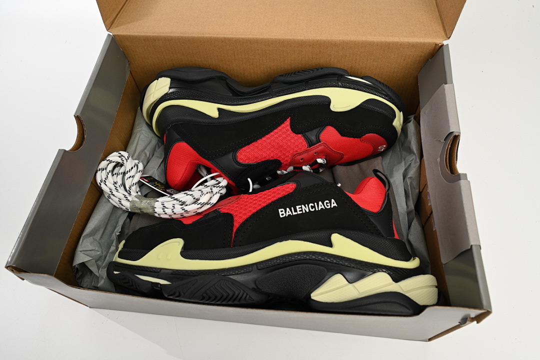 Balenciaga Triple S Noir Rouge Gris W06E1 1006 