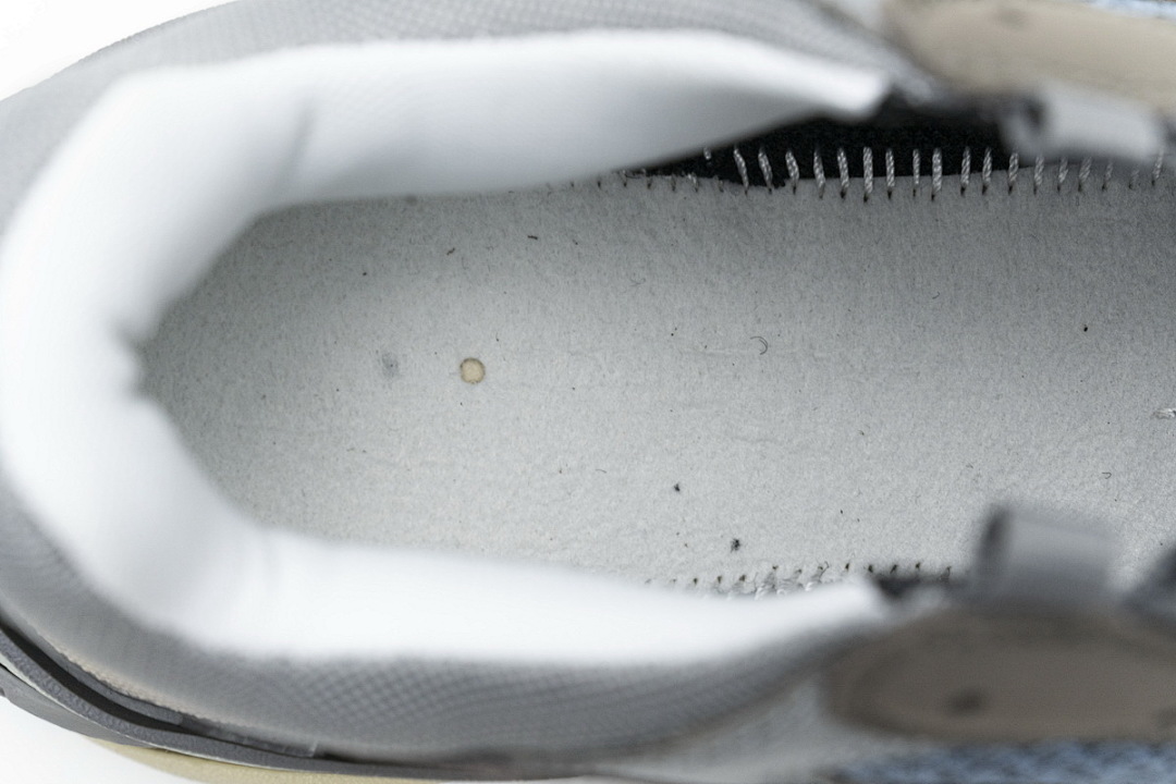  Balenciaga Triple S Gris W06E1 1259 
