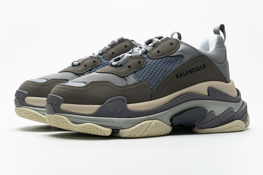  Balenciaga Triple S Gris W06E1 1259 