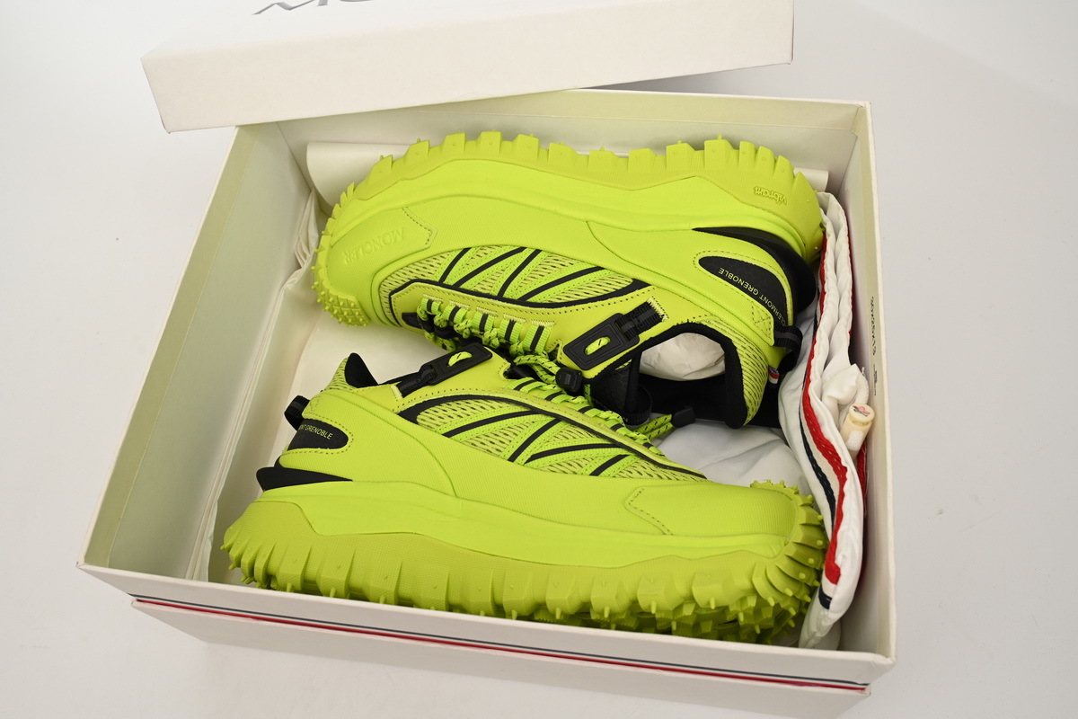  Moncler Trailgrip Fluorescent Green H2098 4M00120 M1614