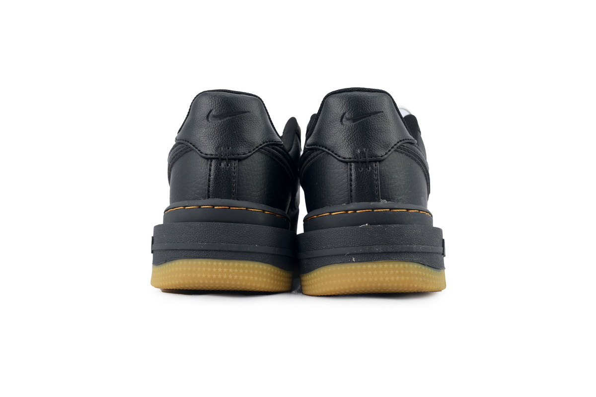  Nike Air Force 1 Luxe DB4109-001