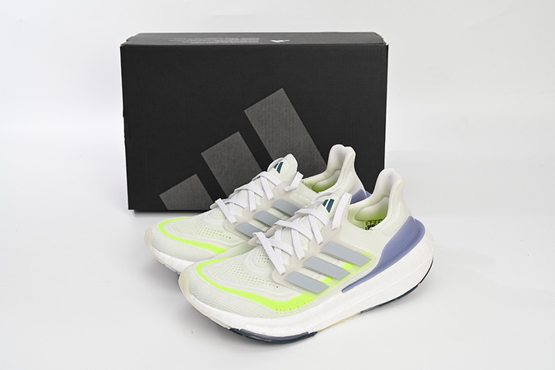 Adidas Ultra Boost 2023 LIGHT Black And White IE1775