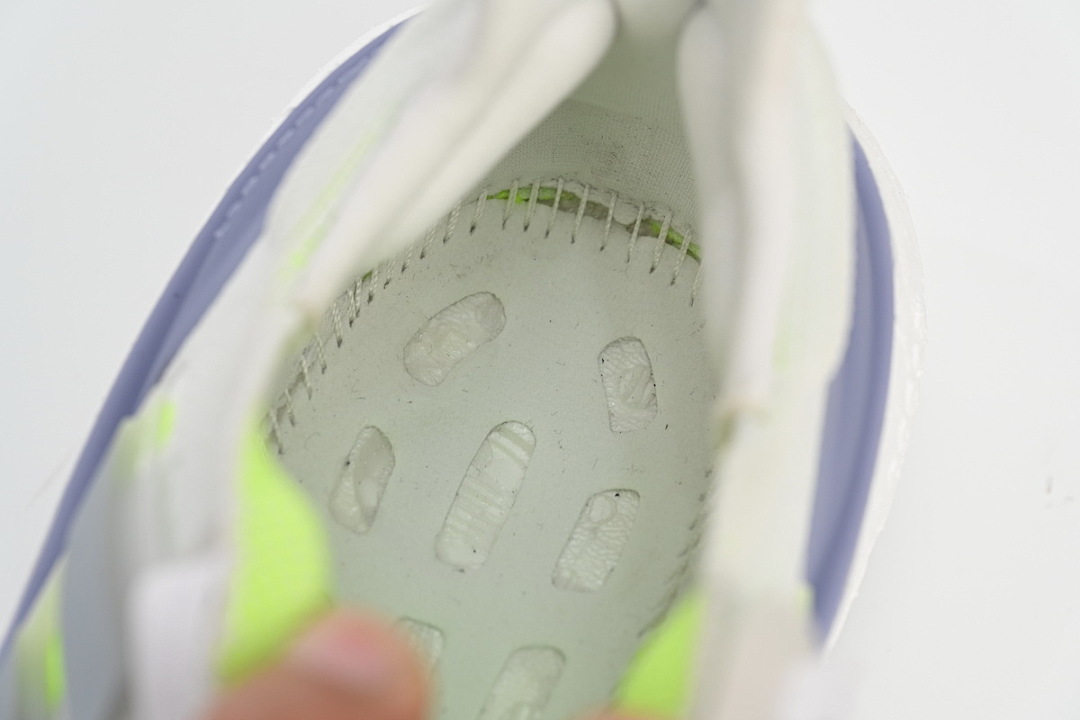 Adidas Ultra Boost 2023 LIGHT Black And White IE1775