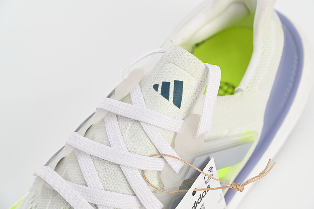 Adidas Ultra Boost 2023 LIGHT Black And White IE1775