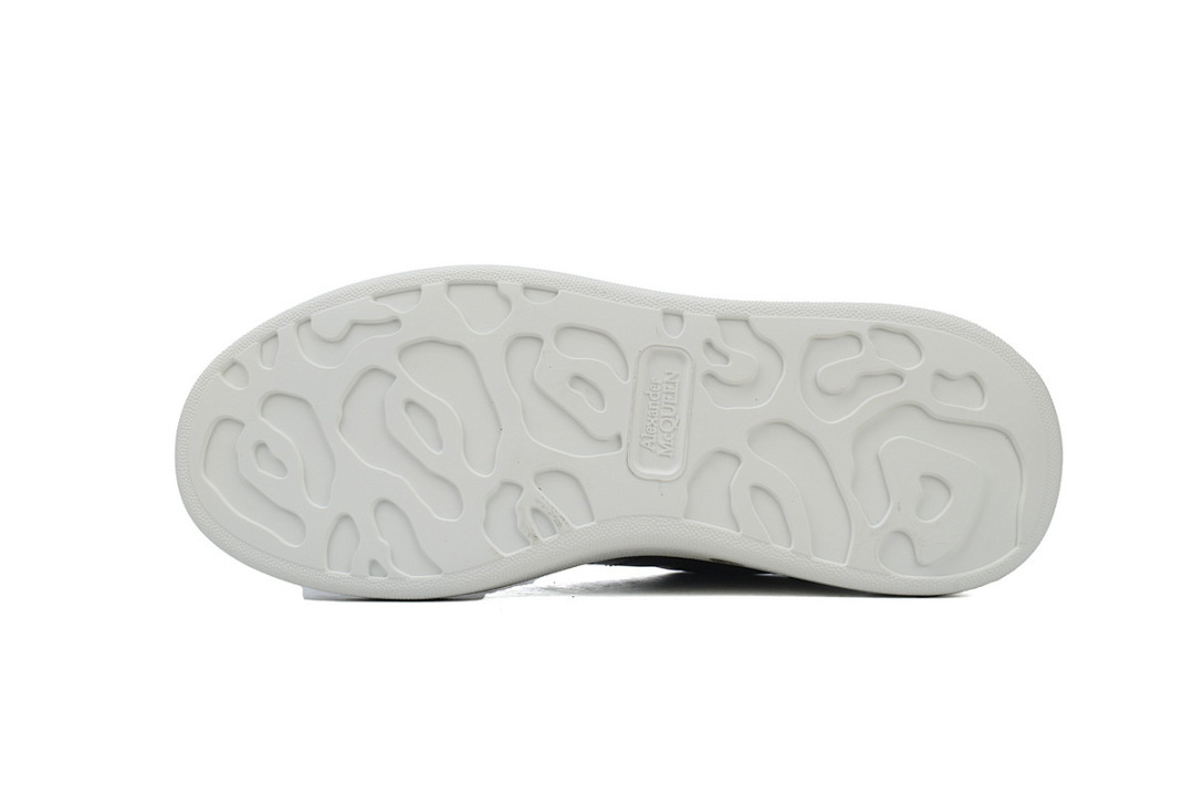 Alexander McQueen Sneaker Black and White