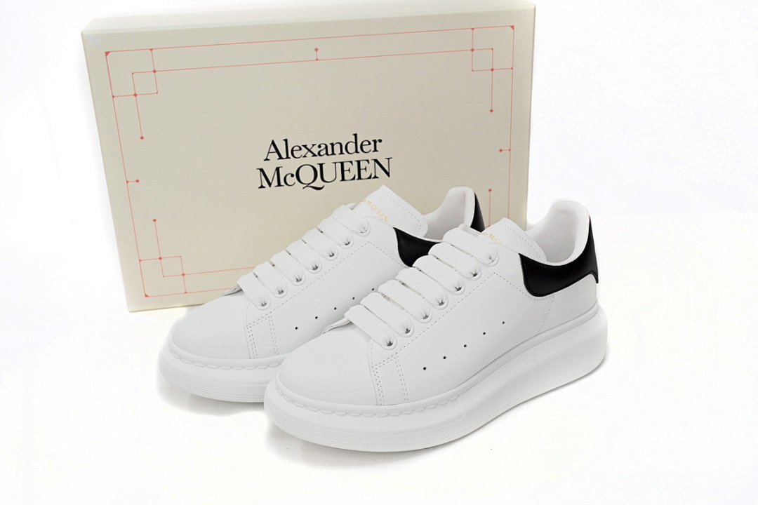 Alexander McQueen Sneaker Black Skin