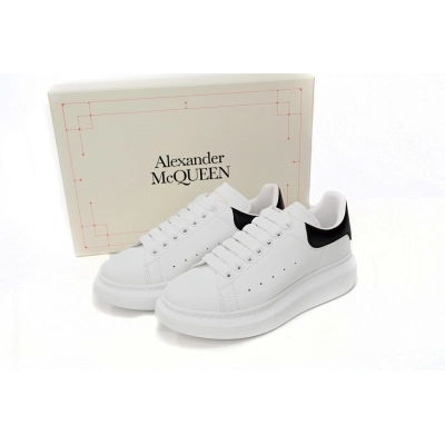 Alexander McQueen Sneaker Black Skin 02