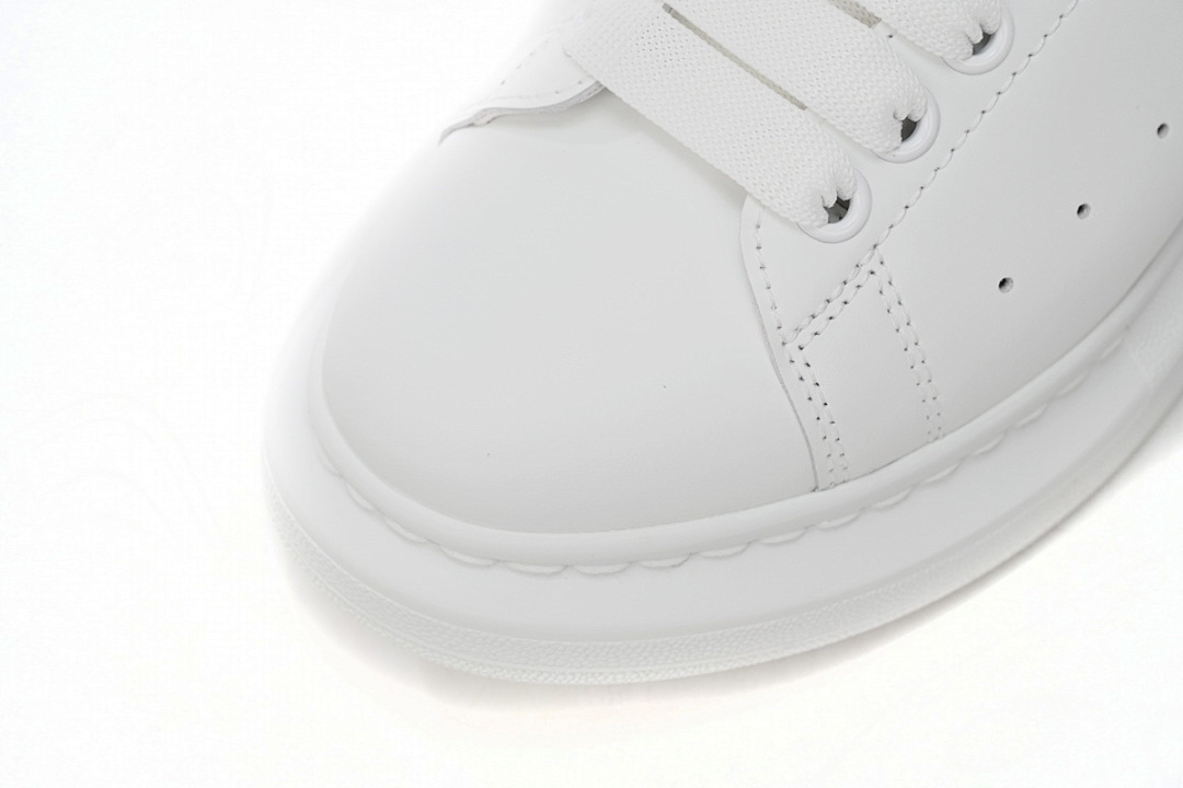 Alexander McQueen Sneaker Black Skin