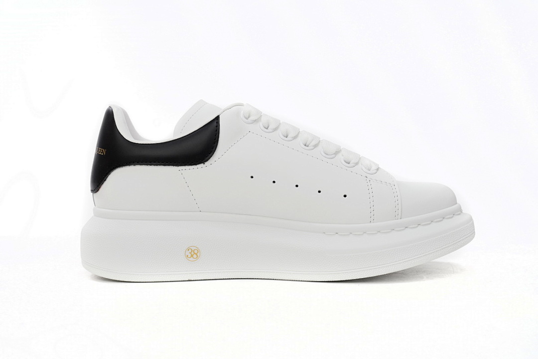 Alexander McQueen Sneaker Black Skin