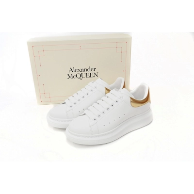Alexander McQueen Sneaker Golden Tail 02