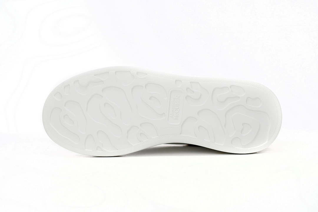 Alexander McQueen Sneaker Golden Tail