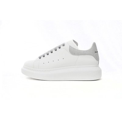 Alexander McQueen Sneaker Loose Drilling 01