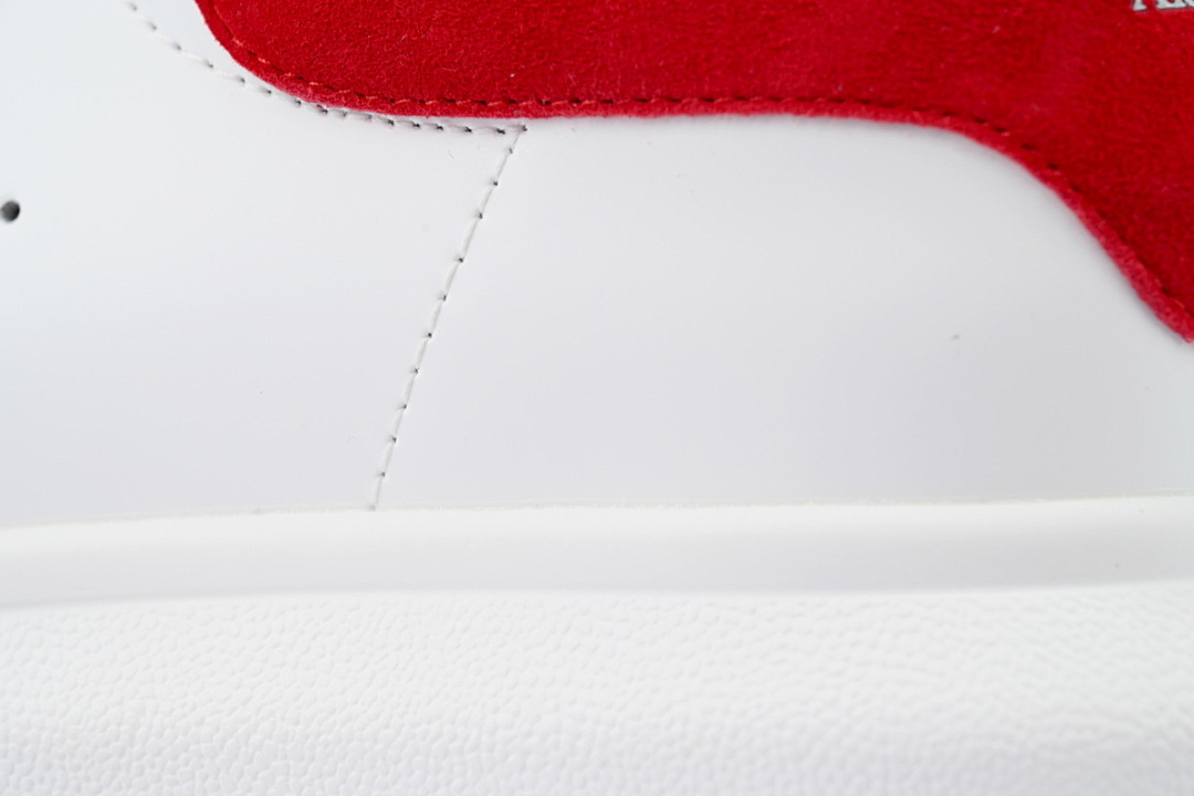 Alexander McQueen Sneaker Red Velvet Tail