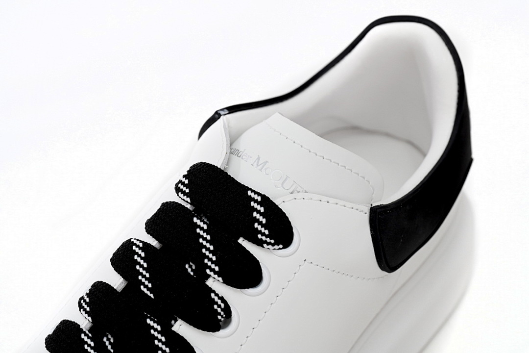 Alexander McQueen Sneaker Vinyl