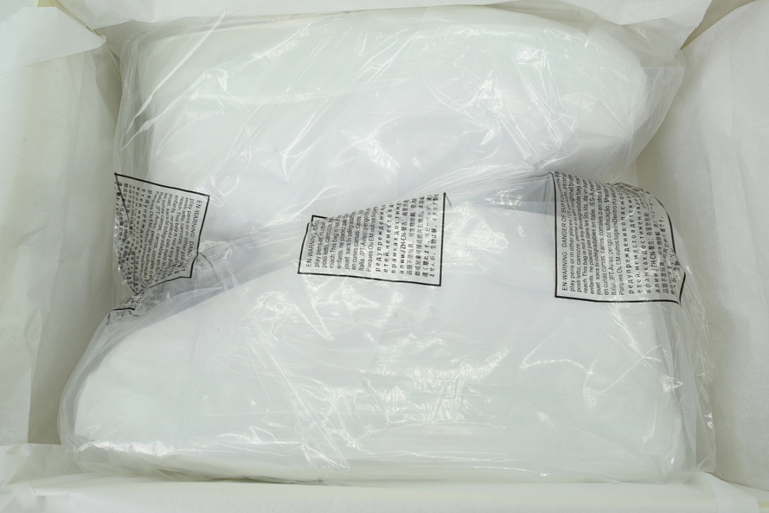 Alexander McQueen Sneaker White Paper