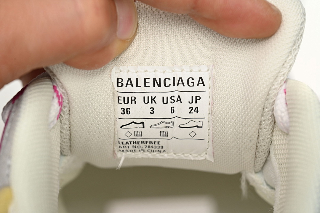 Baskets Cargo Balenciaga Gris, rose, noir, crème, blanc W2MV6-0310