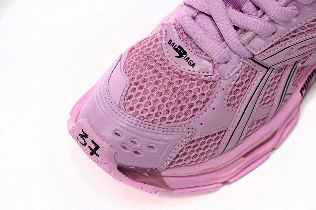 Balenciaga Runner Pink W3RB1 5000 