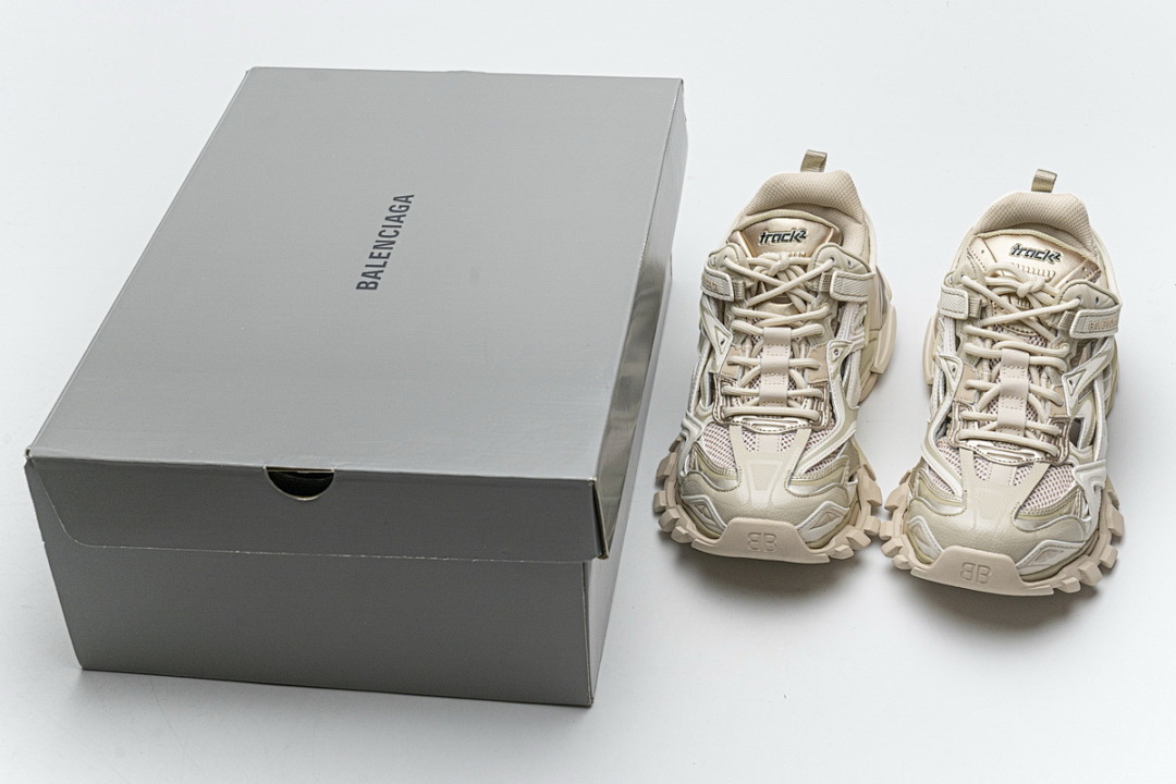Baskets Balenciaga Track 2, couleur kaki, référence W2GN1 9029