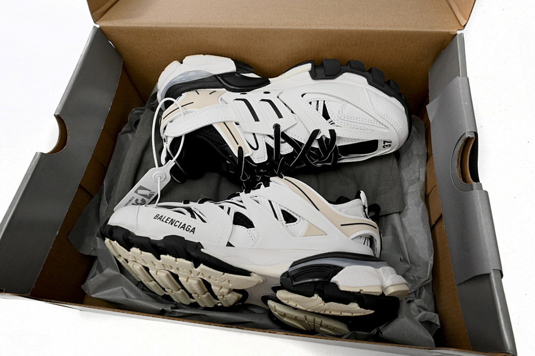 Tênis Balenciaga Track Branco e Preto W3NH3 7261