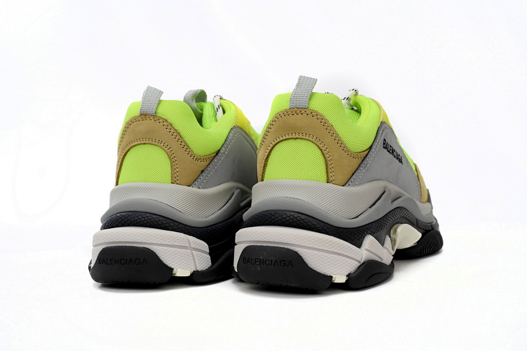 Balenciaga Triple Fluorescent Yellow W0903 1801 